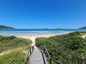 Apartamento a beira mar completo com churrasqueira